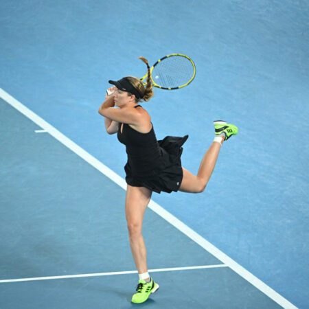 Australian Open-2022: Коллинс спит стоя, но выходит в финал