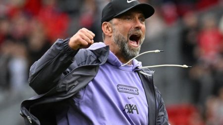 Юрген Клопп возродил Ливерпуль: немецкий тренер пустился в погоню за Манчестер Сити