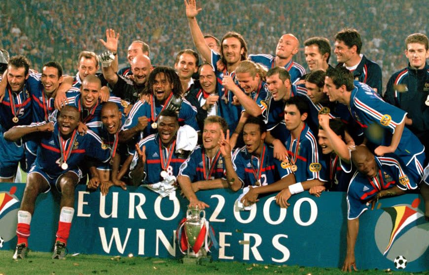 Кто выиграл чемпионат Европы по футболу 2000 года?
