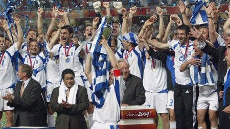 История ЧЕ: кто выиграл чемпионат Европы по футболу в 2004 году